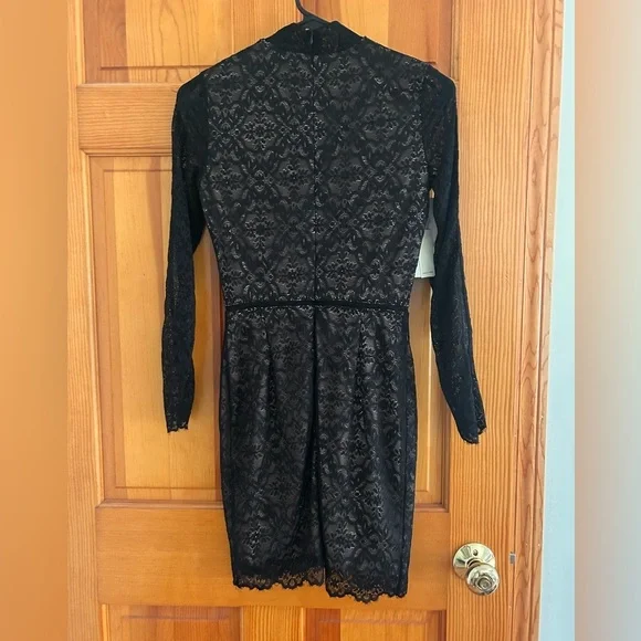 wilfred lace dress ARITZIA Wilfred Janvry Lace Black & Nude Dress Size 4 NWOT